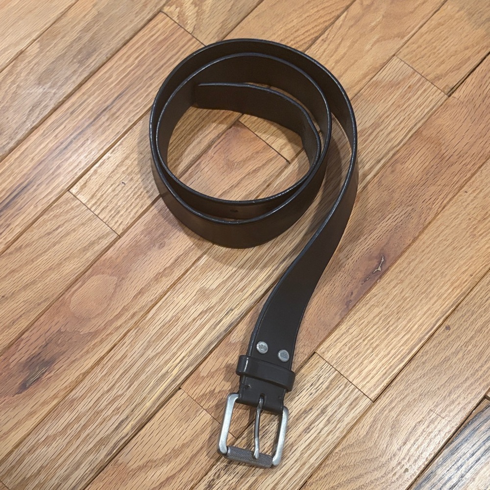 Coach Men's Brown Leather Belt size 48